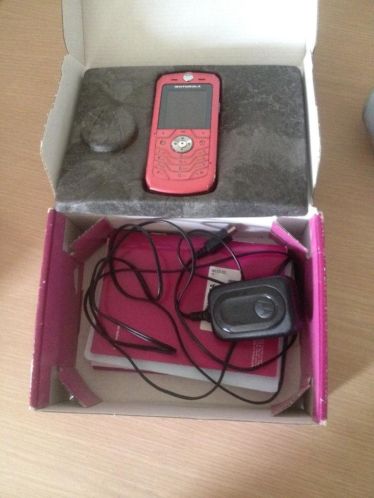 Pink Motorola L6