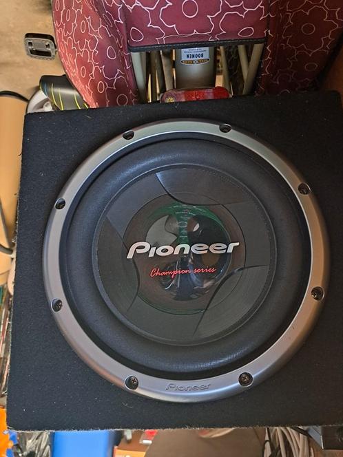 Pioneer 12inch subwoofer champions series