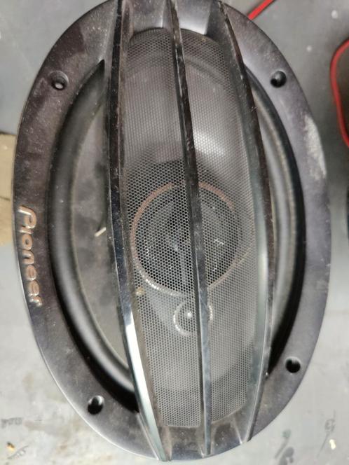 Pioneer 400 watt auto speakers