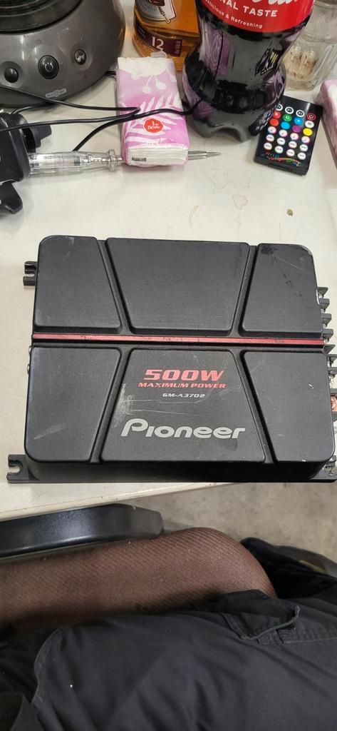 Pioneer 500w versterker