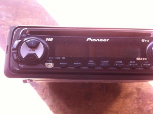 Pioneer auto radiocd-speler type DEH-1300