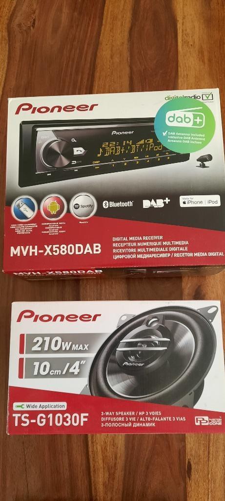 Pioneer autoradio met 2 speakers