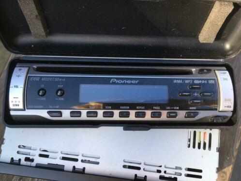 Pioneer autoradio met 4 speakers