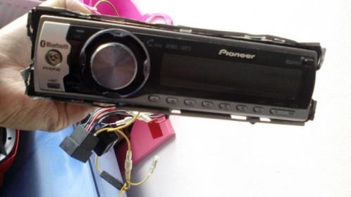 Pioneer bluetooth radio