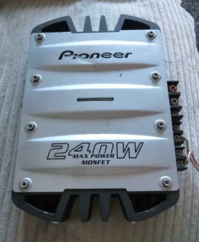 Pioneer GM-X372 max power mosfet 240 watt versterker
