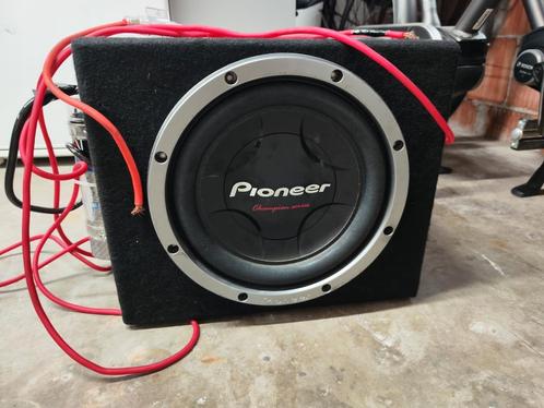 Pioneer sub met versterker en powercap
