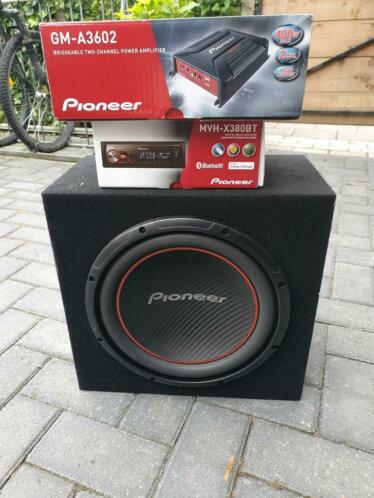 Pioneer subwoofer amp versterker amp usb radio