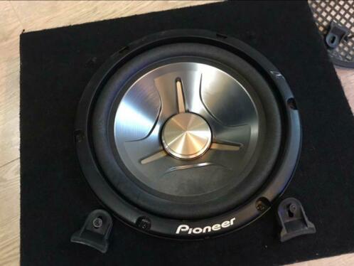 Pioneer subwoofer en versterker