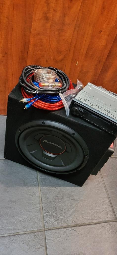 Pioneer Subwoofer  rest