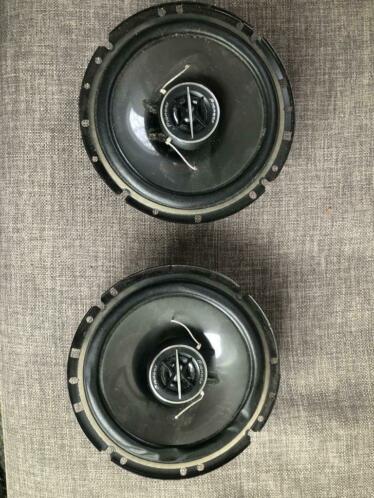 Pioneer TS-1702I Auto speakers.