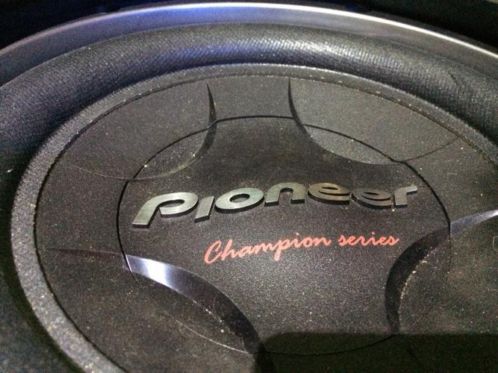 Pioneer TS-W257D2 subwoofer Dual voice Incl kist Champion