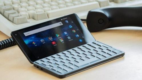 Planet Computers Gemini PDA - 4GWiFi