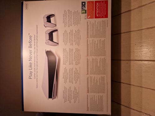 playstation 5 disc met 2 controllers