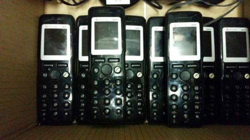 Polycom Kirk  Tiptel telefooncentrale met 8 toestellen.