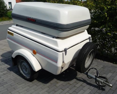 Polyester aanhangwagen met topkoffer van TOPBOX