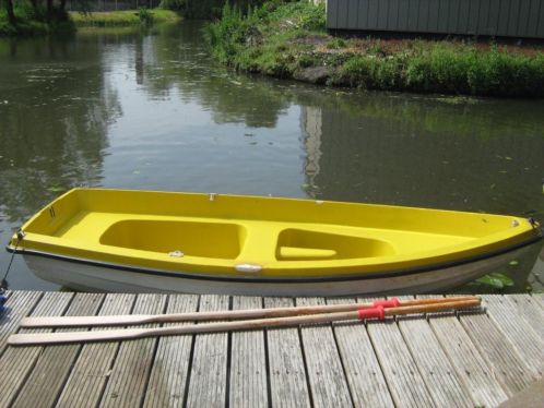 Polyester bootje