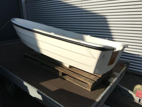 Polyester bootje boot bijboot voor in davits 3x1,3m zgan