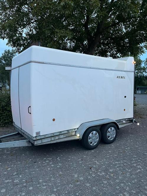 polyester gesloten ,dichte aanhanger trailer,merk sluis,3650