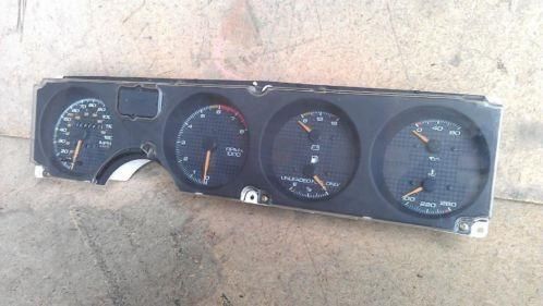 pontiac firebird dashboard klokken 82-92