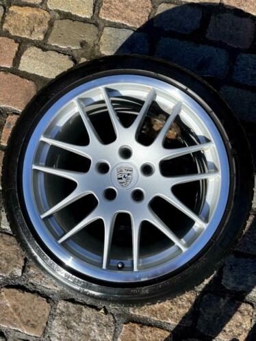 Porsche Panamera 20 inch RS Spyder velgen met Michelin winte