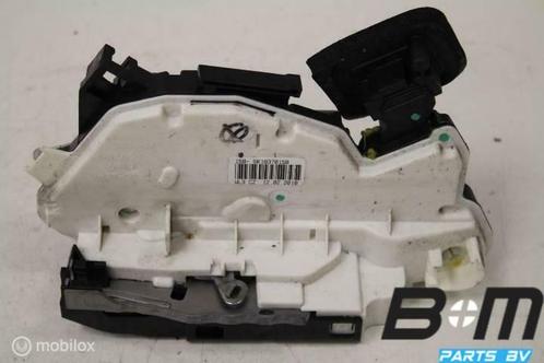 Portierslot LV (bestuurderskant) VW Polo 6R 5K1837015B