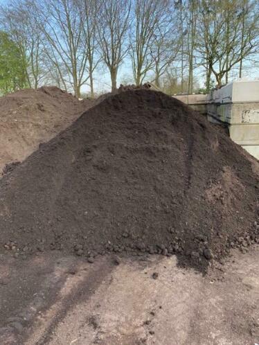 Potgrond Compost Champost Tuinturf Bemeste tuinaard Supermix