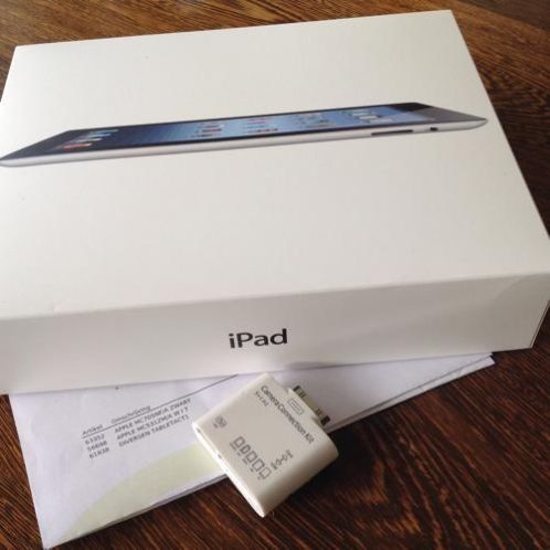 Pracht IPad 3 helemaal compleet in nieuwstraat  kaartlezer