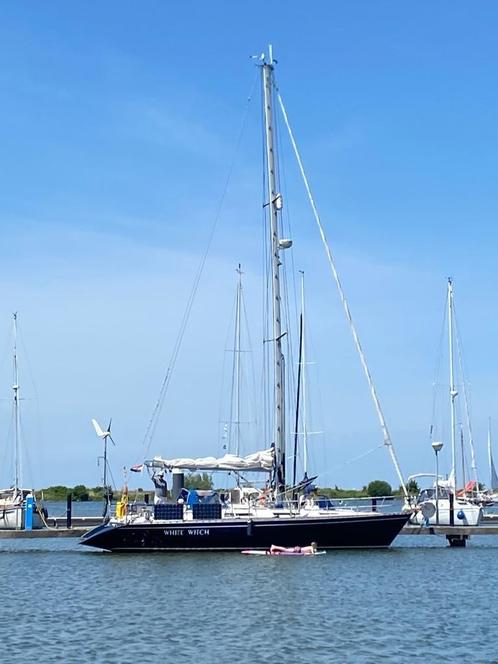 Prachtig en stoer zeezeiljacht Wauquiez Centurion 41s