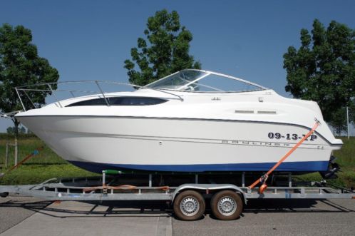 Prachtige Bayliner 245 Cierra Sportcruiser Nieuwstaat 