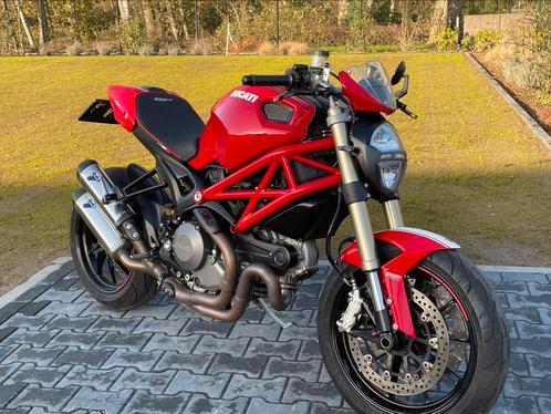 Prachtige Ducati Monster 1100 EVO, bj 2011, 26749 km