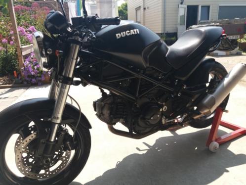 prachtige Ducati Monster 695 mat zwart