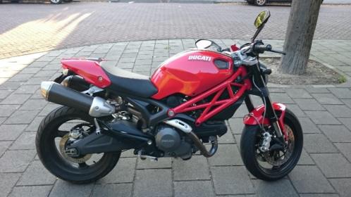 Prachtige Ducati Monster 696 (bj 2008)