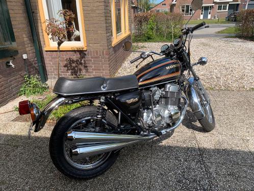 Prachtige Honda CB 750K7 in nieuwstaat