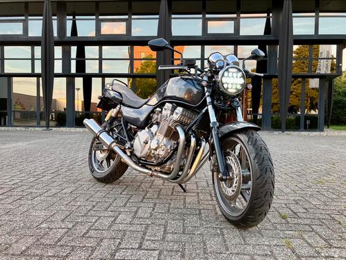 Prachtige HONDA CB750 Seven Fifty. Lage Km, goed onderhouden