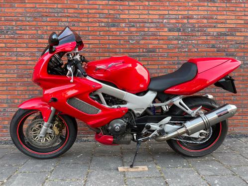 Prachtige Honda VTR 1000 F Firestorm met veel opties