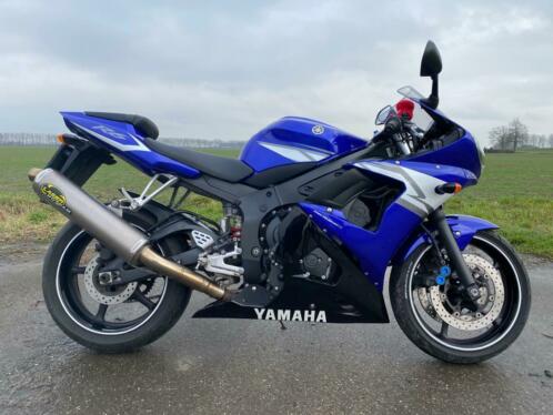 Prachtige originele blauwe Yamaha R6 uit 2004. Inruil mog.
