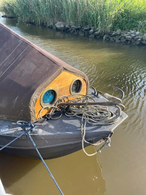 Prachtige rietaak griendaak aak sloep met kajuit te koop