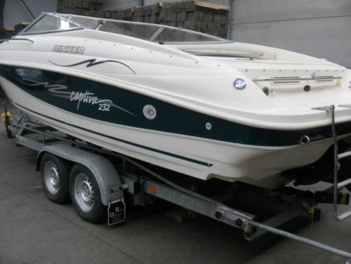 Prachtige Rinker Captiva 232 met V8 Merc. TOPBOOT 