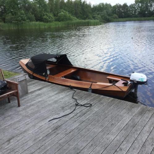 Prachtige roeimotorboot voor de liefhebber met 4pk bb motor