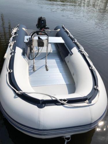 Prachtige rubberboot met motor stuurconsole 798418