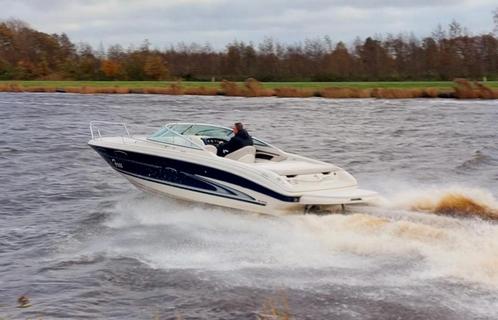 Prachtige Sea Ray 240 Sunsport met 5.7 V8 MPI op nieuwe trai