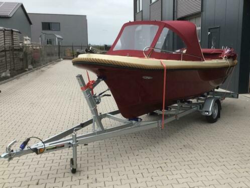 prachtige sloep Pure580 inclusief Marlin trailer  21.990,-