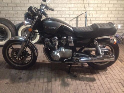 Prachtige Suzuki GS750T uit 03982