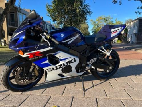 Prachtige Suzuki GSXR 750 met weinig kilometers