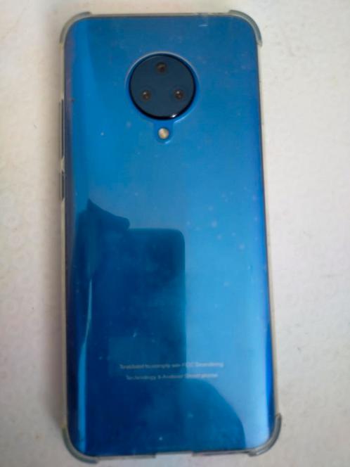 Prima blauwe werkende smartphone maat 7,5 bij 16 cm