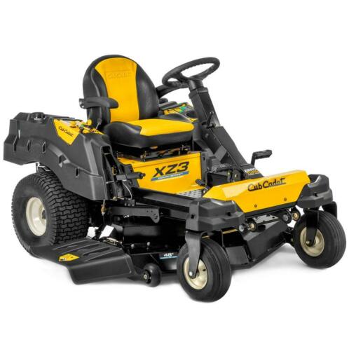 Private Lease - Cub Cadet XZ3 122 Zero Turn Zitmaaier