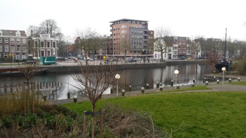 privehaven met 13 ligplaatsen in Schiedam