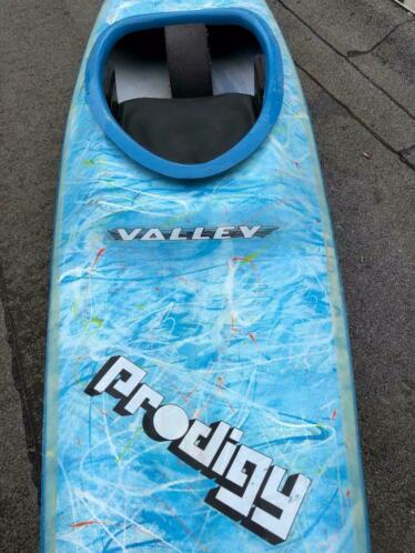 Prodigy Valley squirt-kayak