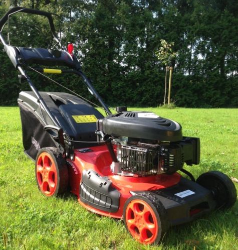  Professionele 5 PS , 4 in 1 zelfrijdende benzine grasmaaier