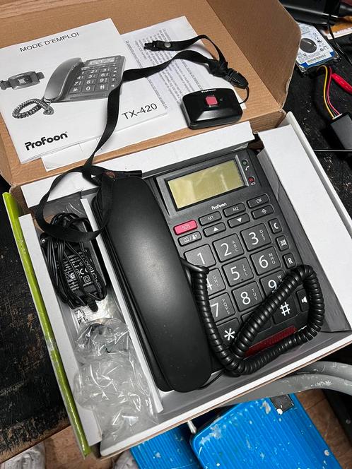 Profoon alarm senioren telefoon TX-420 met losse alarmzender